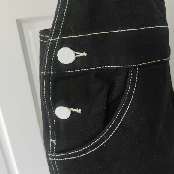 *WEWOREWHAT* NWT Black denim overalls - Picture 8 of 9